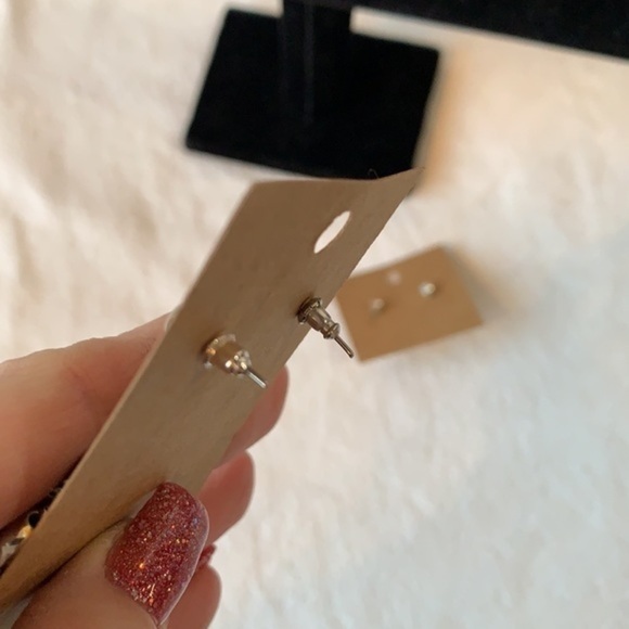 💐5/25 2 pair lot bundle small crystal stud earrings triple dangle black stones - Picture 5 of 8